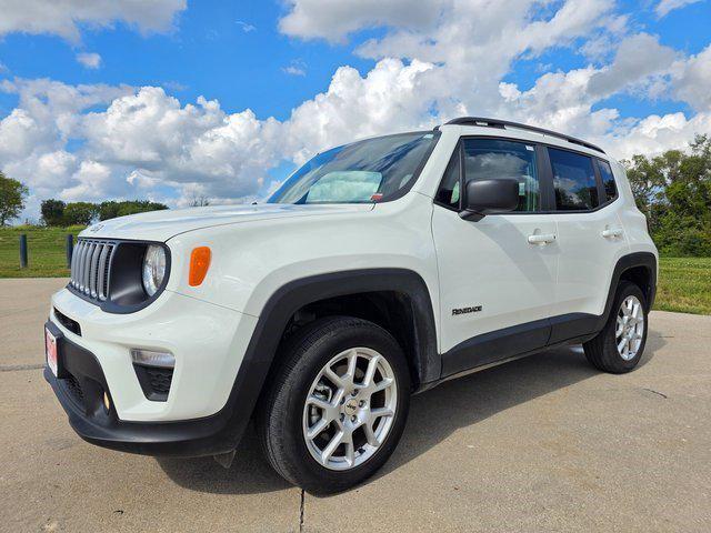 2023 Jeep Renegade Latitude 4x4 2023 Jeep Renegade Latitude 4x4