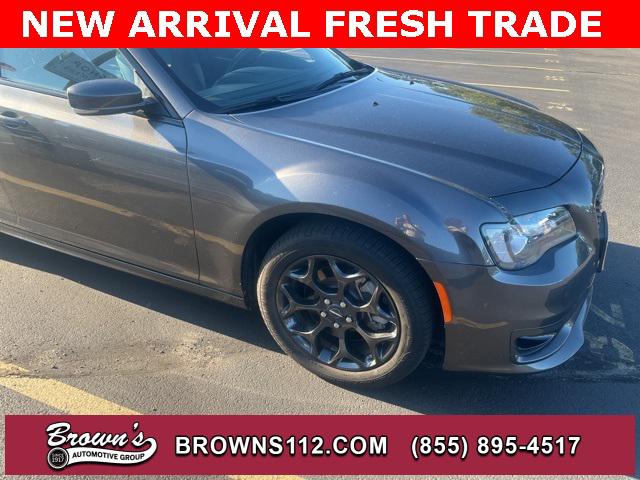 2022 Chrysler 300 Touring L AWD