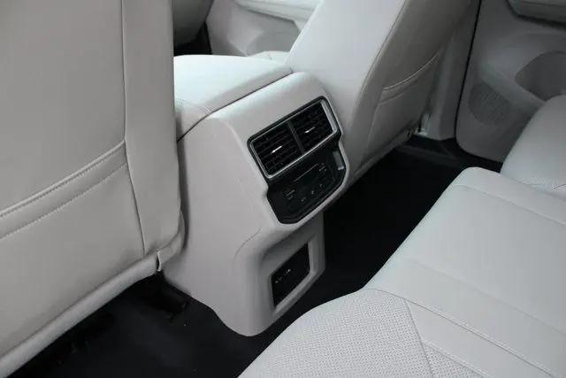 2026 Volkswagen Atlas SE