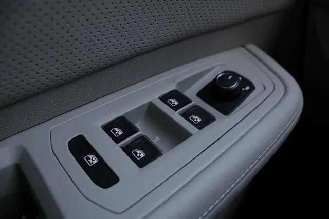 2026 Volkswagen Atlas SE