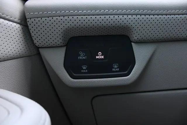 2026 Volkswagen Atlas SE