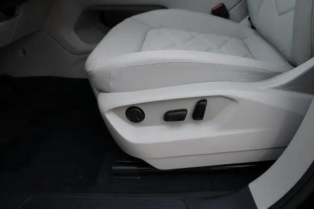 2026 Volkswagen Atlas SE