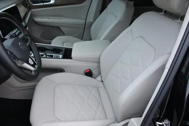 2026 Volkswagen Atlas SE