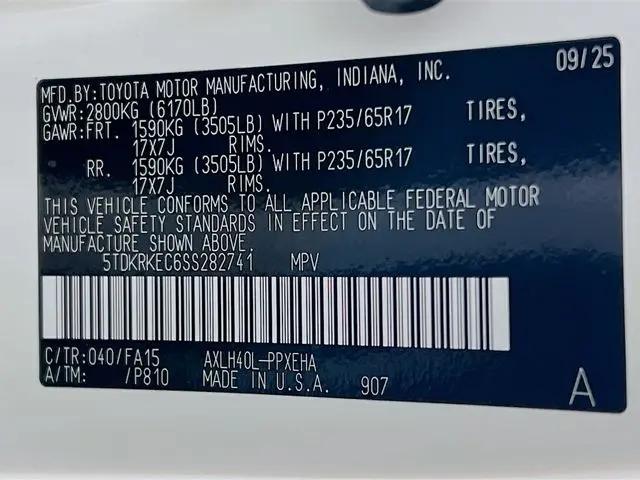 2025 Toyota Sienna LE