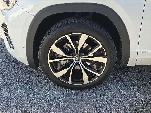 2026 Volkswagen Atlas Cross Sport SEL Premium R-Line