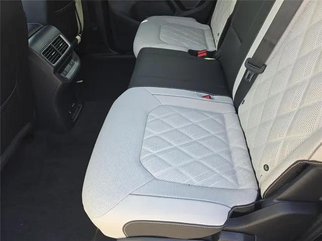 2026 Volkswagen Atlas Cross Sport SEL Premium R-Line