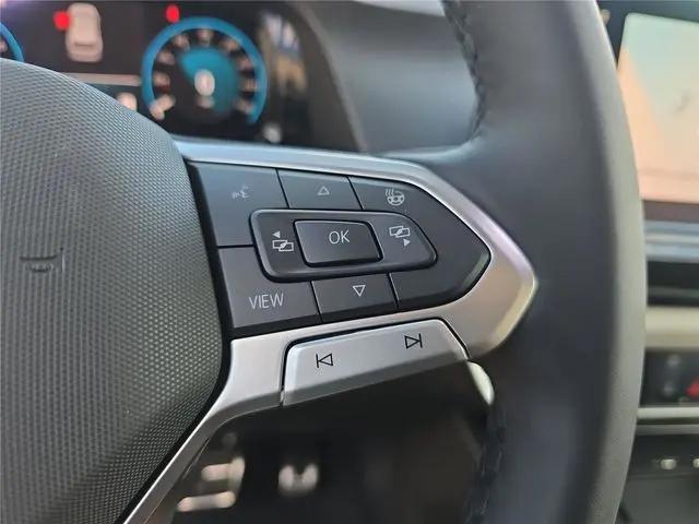 2026 Volkswagen Atlas Cross Sport SEL Premium R-Line