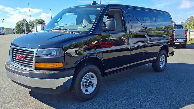 2025 GMC Savana Passenger RWD 2500 Regular Wheelbase LT