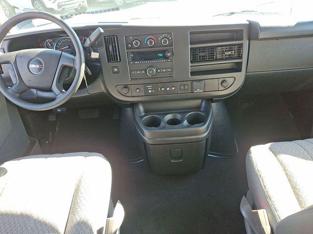 2025 GMC Savana Passenger RWD 2500 Regular Wheelbase LT