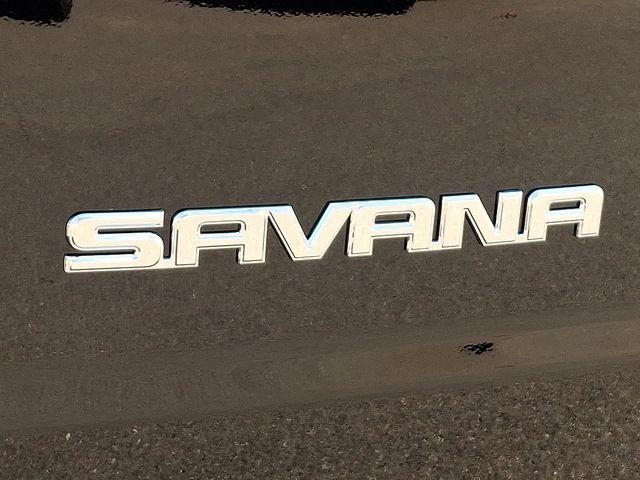 2025 GMC Savana Passenger RWD 2500 Regular Wheelbase LT