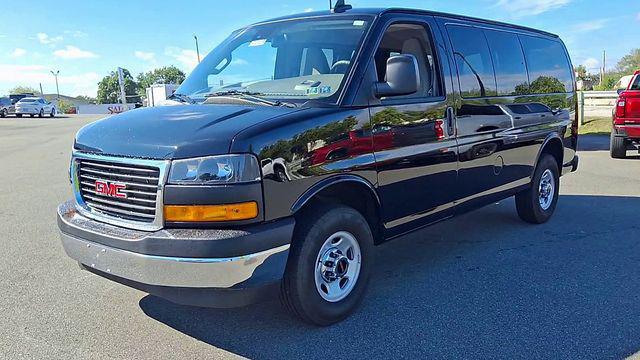 2025 GMC Savana Passenger RWD 2500 Regular Wheelbase LT