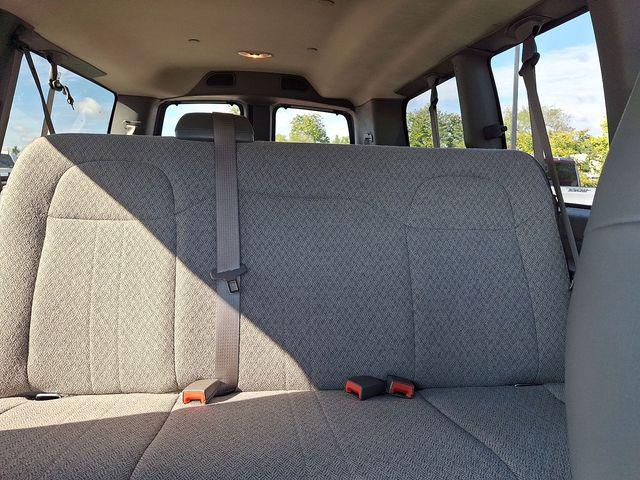 2025 GMC Savana Passenger RWD 2500 Regular Wheelbase LT