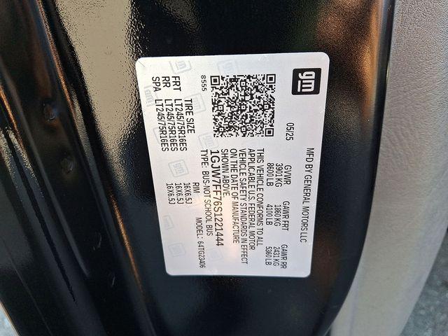 2025 GMC Savana Passenger RWD 2500 Regular Wheelbase LT