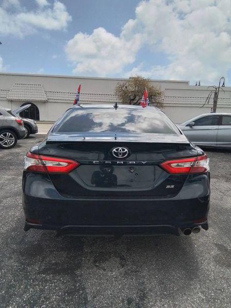 2020 Toyota Camry SE
