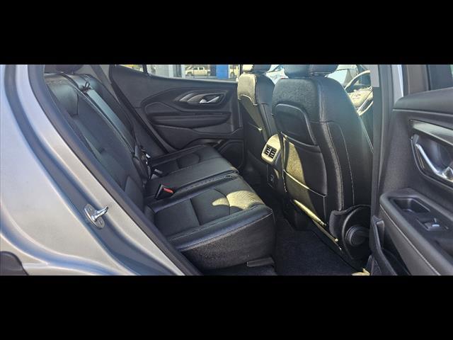 2024 GMC Terrain AWD SLT