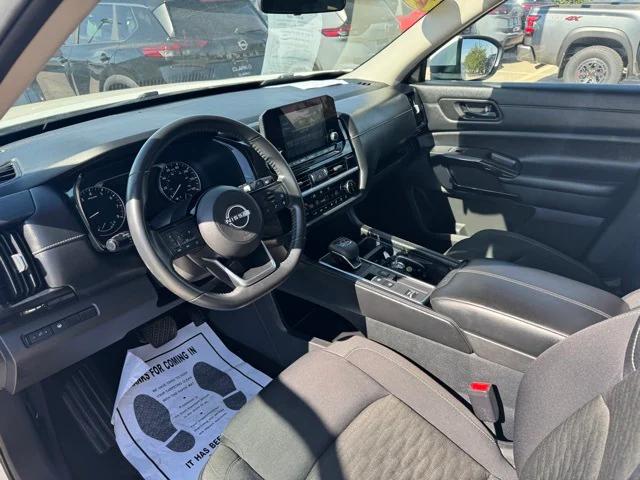 2023 Nissan Pathfinder SV FWD 2023 Nissan Pathfinder SV FWD