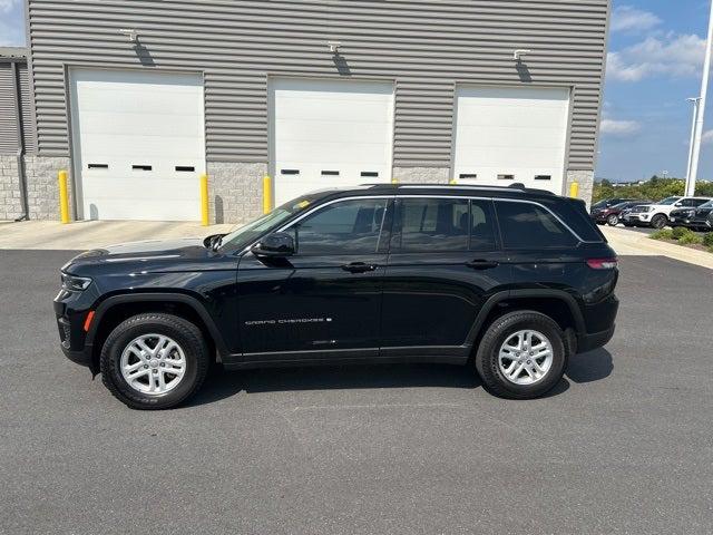 2023 Jeep Grand Cherokee Laredo 4x4