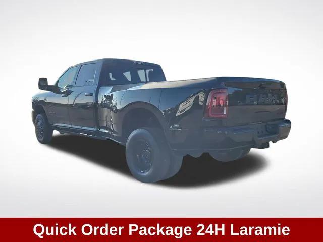 2025 RAM 3500 Laramie Crew Cab 4x4 8 Box 2025 RAM 3500 Laramie Crew Cab 4x4 8 Box