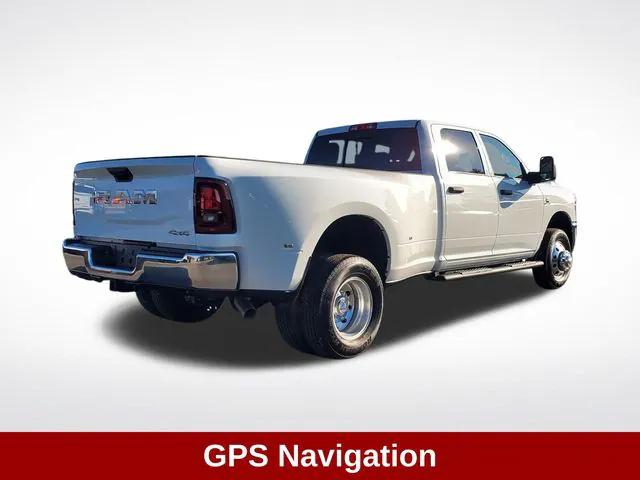 2025 RAM 3500 Tradesman Crew Cab 4x4 8 Box