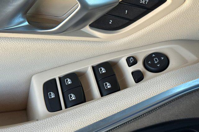 2021 BMW 3 Series 330e Sedan