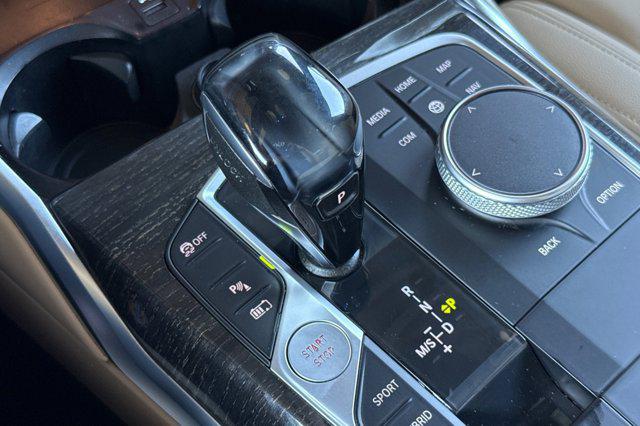 2021 BMW 3 Series 330e Sedan
