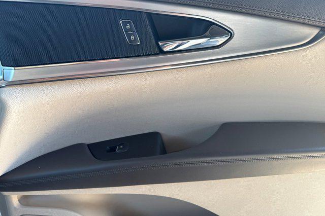 2020 Lincoln Nautilus Standard