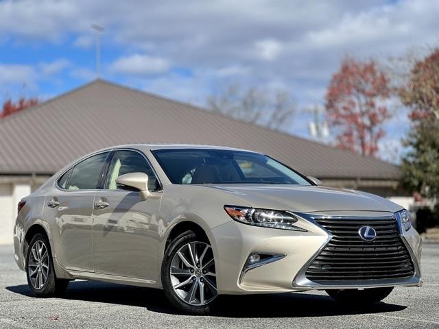 2017 Lexus ES 300h ES 300h FWD