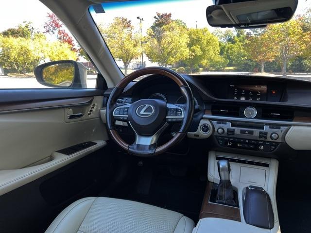 2017 Lexus ES 300h ES 300h FWD