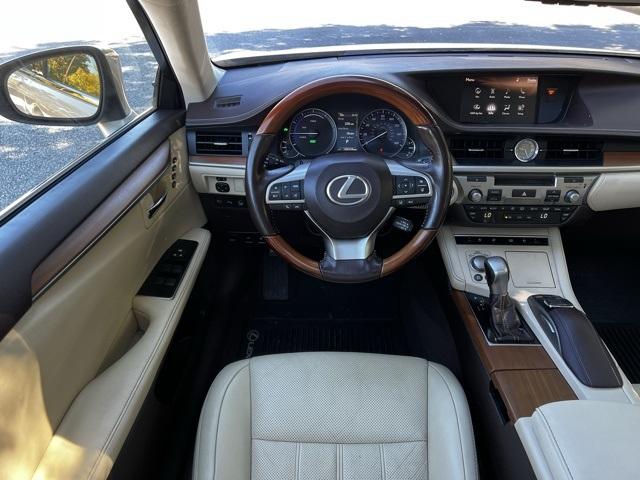 2017 Lexus ES 300h ES 300h FWD