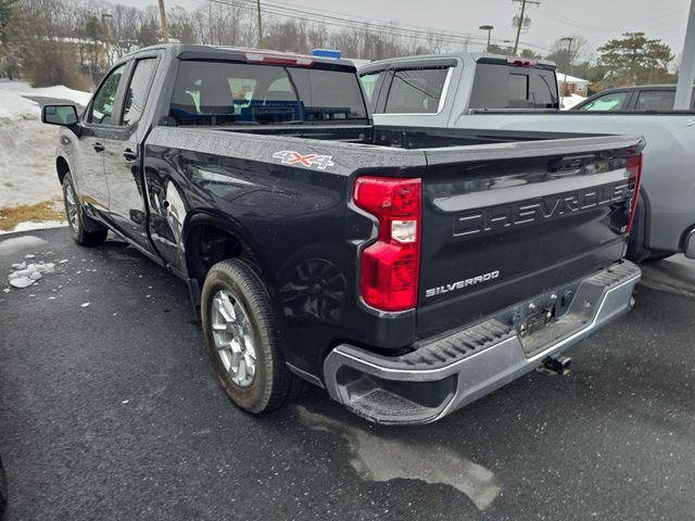 2022 Chevrolet Silverado 1500 4WD Double Cab Standard Bed LT with 2FT