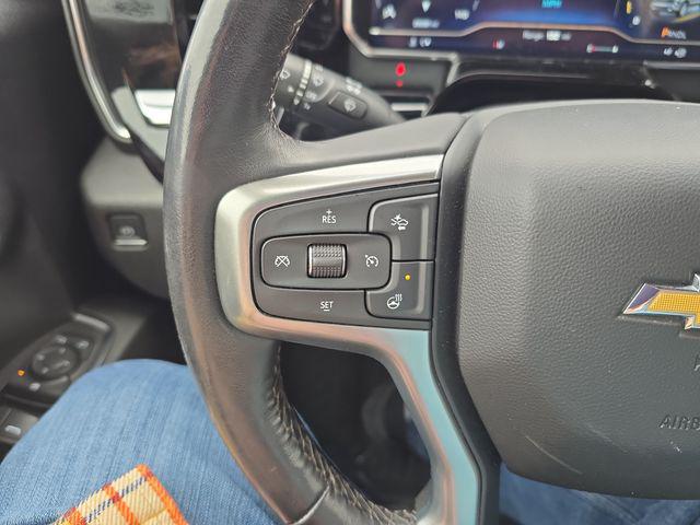 2022 Chevrolet Silverado 1500 4WD Double Cab Standard Bed LT with 2FT