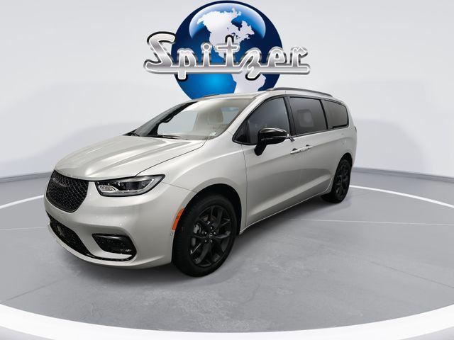 2026 Chrysler Pacifica Limited AWD