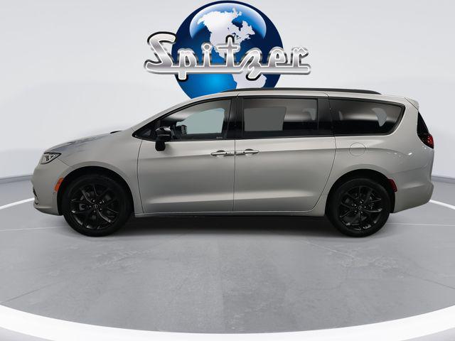 2026 Chrysler Pacifica Limited AWD