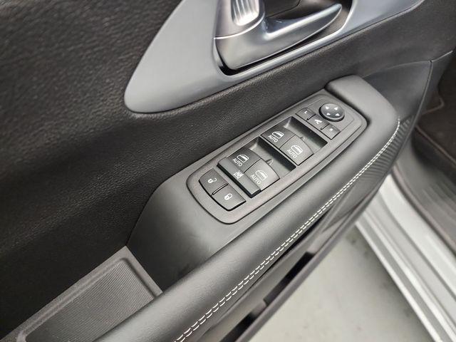 2026 Chrysler Pacifica Limited AWD