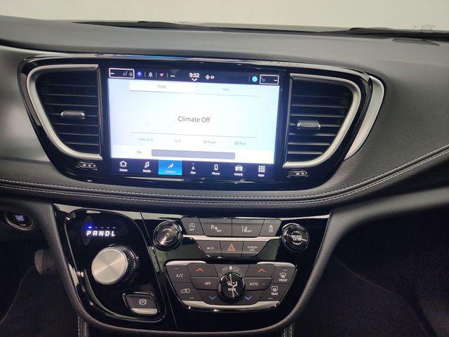 2026 Chrysler Pacifica Limited AWD
