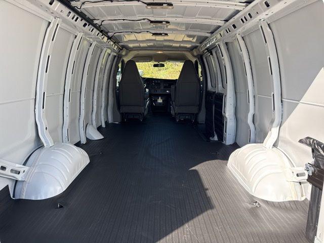 2025 GMC Savana Cargo RWD 2500 Regular Wheelbase Work Van