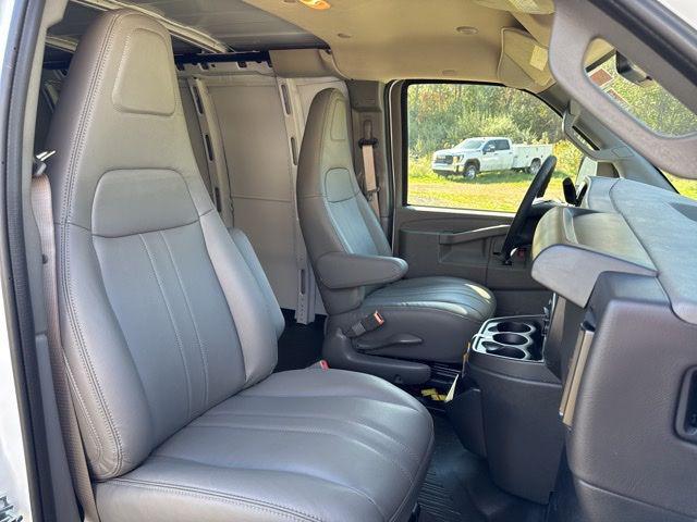 2025 GMC Savana Cargo RWD 2500 Regular Wheelbase Work Van