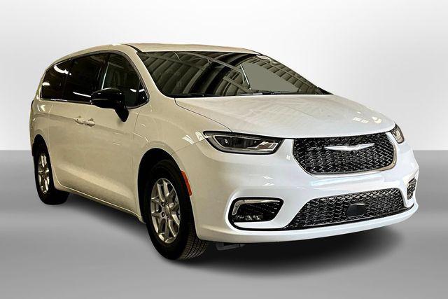 2026 Chrysler Pacifica Select for sale in Durand, MI