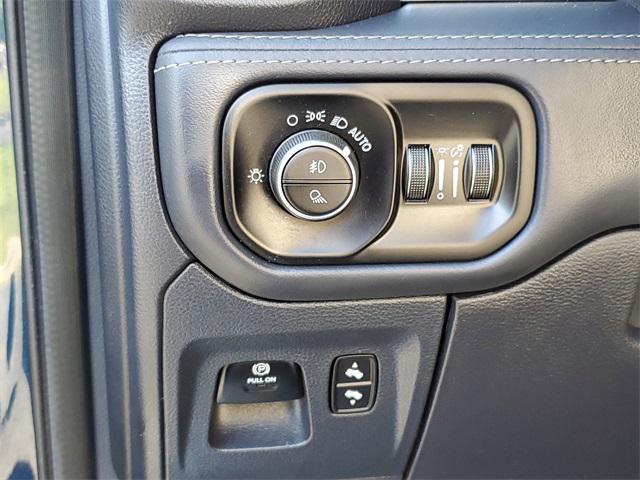 2023 Ram 1500 Limited Crew Cab 4x4 57 Box