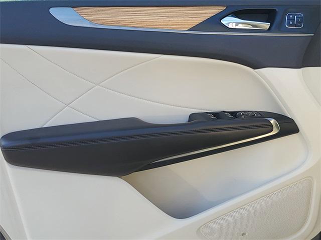 2016 Lincoln MKC Select