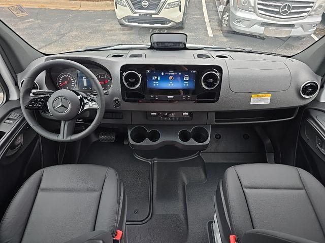 2026 Mercedes-Benz Sprinter 2500 Standard Roof 4-Cyl Diesel