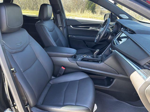 2025 Cadillac XT5 FWD Premium Luxury