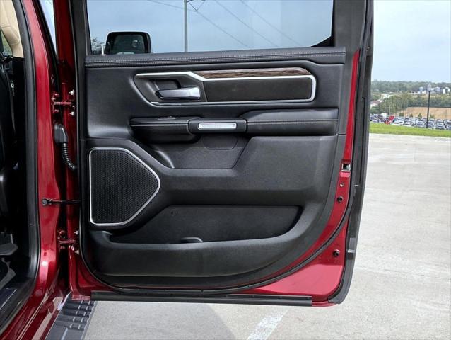 2019 Ram 1500 Laramie Crew Cab 4x4 5'7" Box