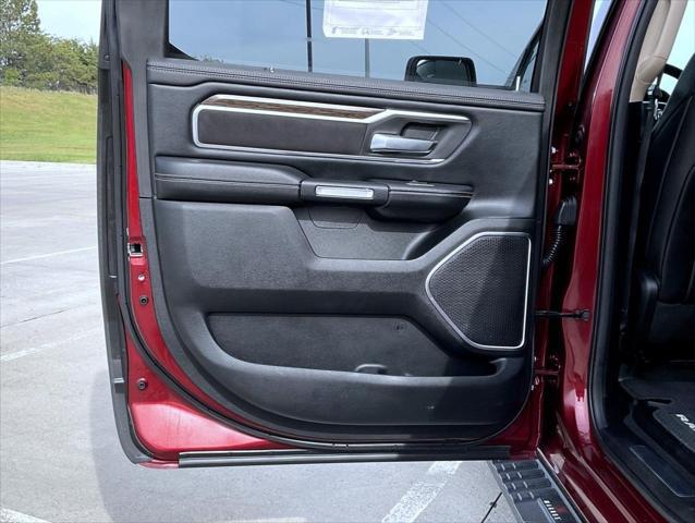 2019 Ram 1500 Laramie Crew Cab 4x4 5'7" Box