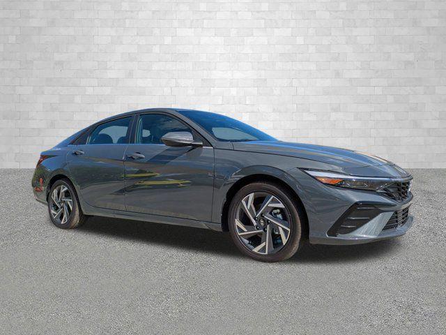 2025 Hyundai Elantra Hybrid Limited for sale in NAPLES, FL