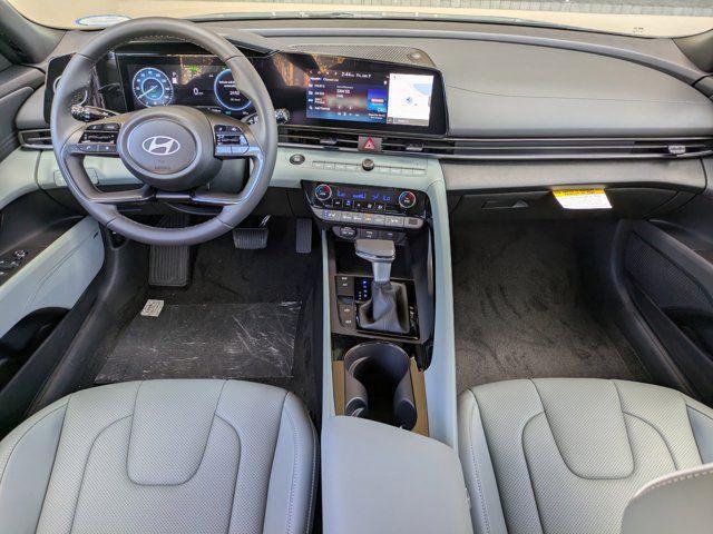 2025 Hyundai Elantra Hybrid Limited