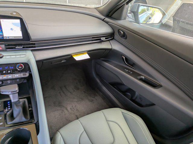 2025 Hyundai Elantra Hybrid Limited