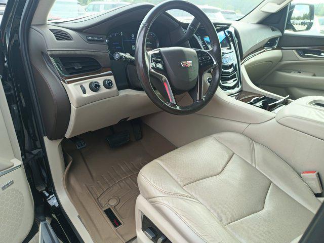 2017 Cadillac Escalade Luxury