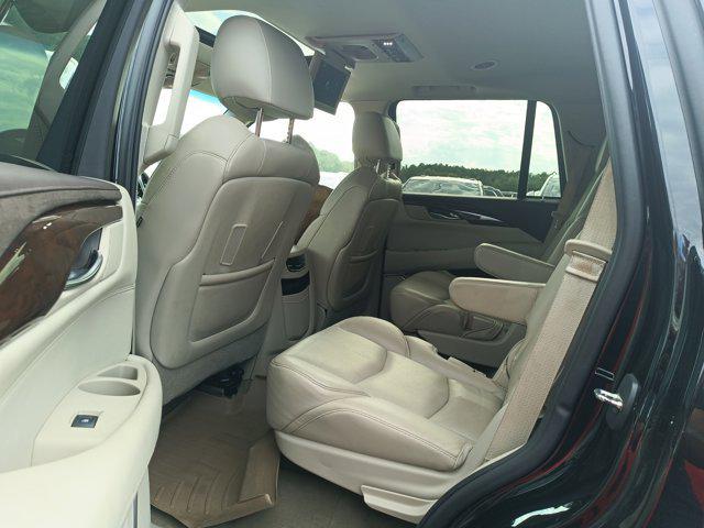 2017 Cadillac Escalade Luxury