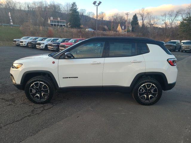 2026 Jeep Compass COMPASS TRAILHAWK 4X4
